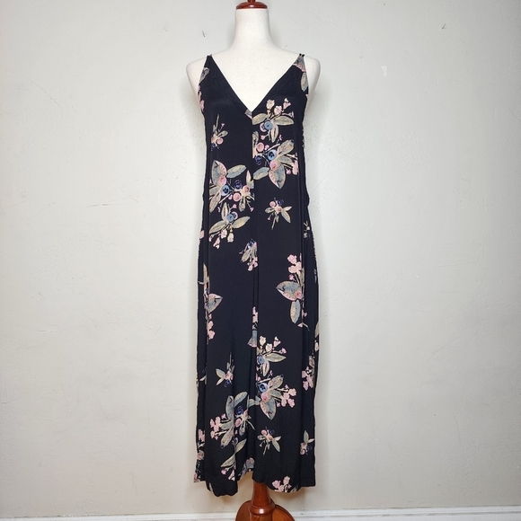Free People Dream Big Black Floral Wide Leg Jumpsuit Size Small - Picture 1 of 15